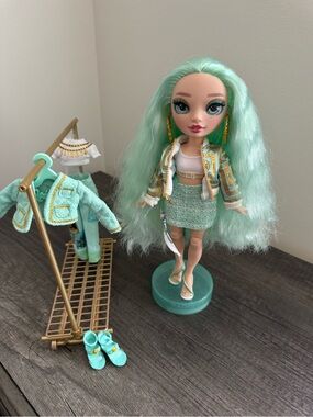Rainbow High - Daphne Minton - Complete